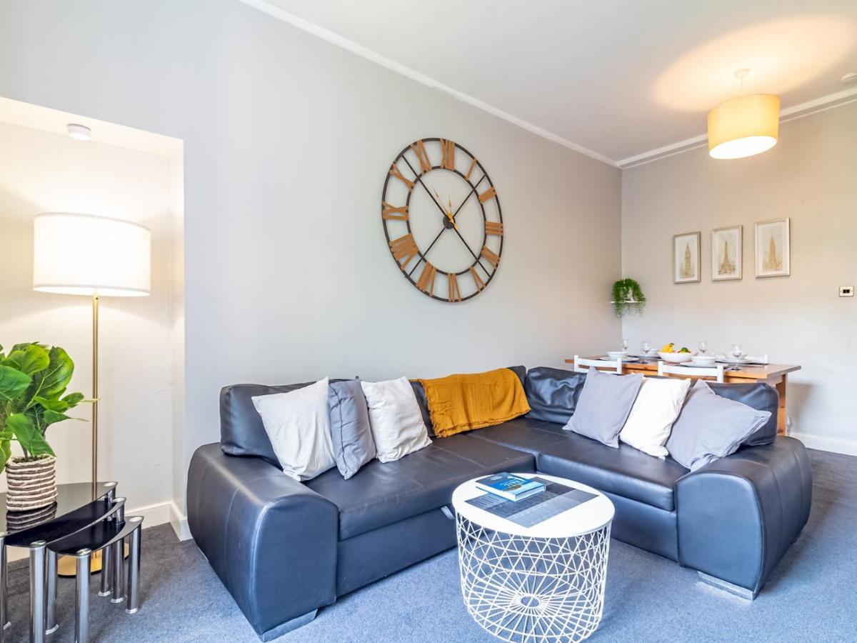 Pass The Keys Spacious And Homely Flat On The Royal Mile إدنبرة المظهر الخارجي الصورة