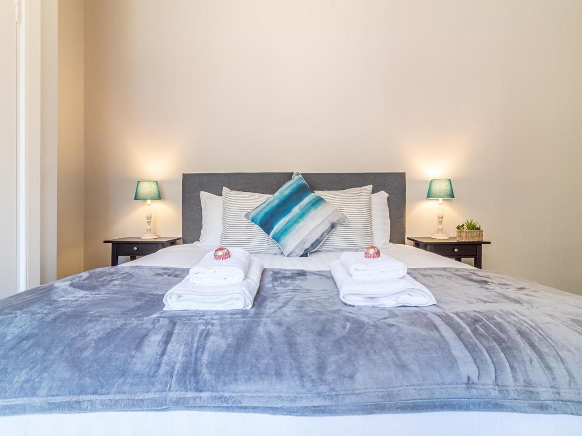 Pass The Keys Spacious And Homely Flat On The Royal Mile إدنبرة المظهر الخارجي الصورة