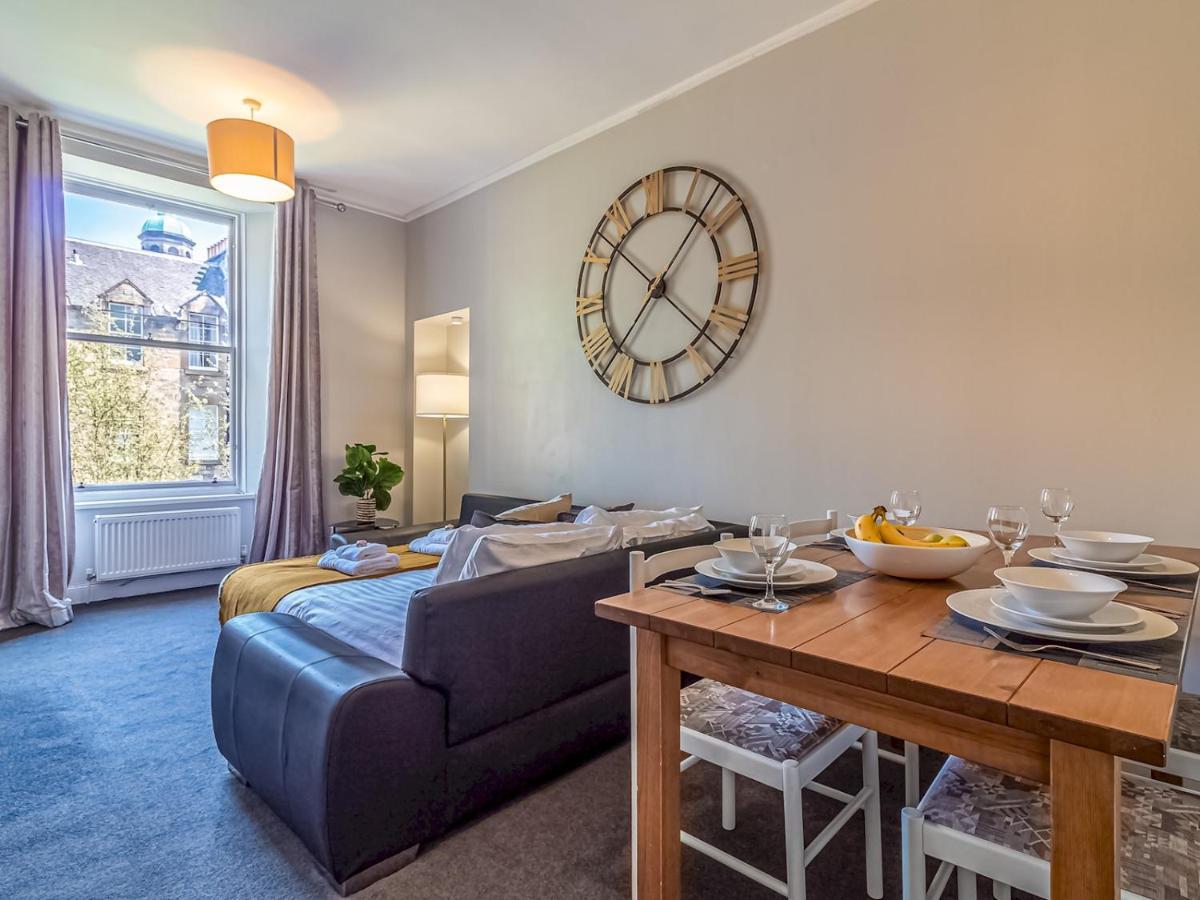 Pass The Keys Spacious And Homely Flat On The Royal Mile إدنبرة المظهر الخارجي الصورة
