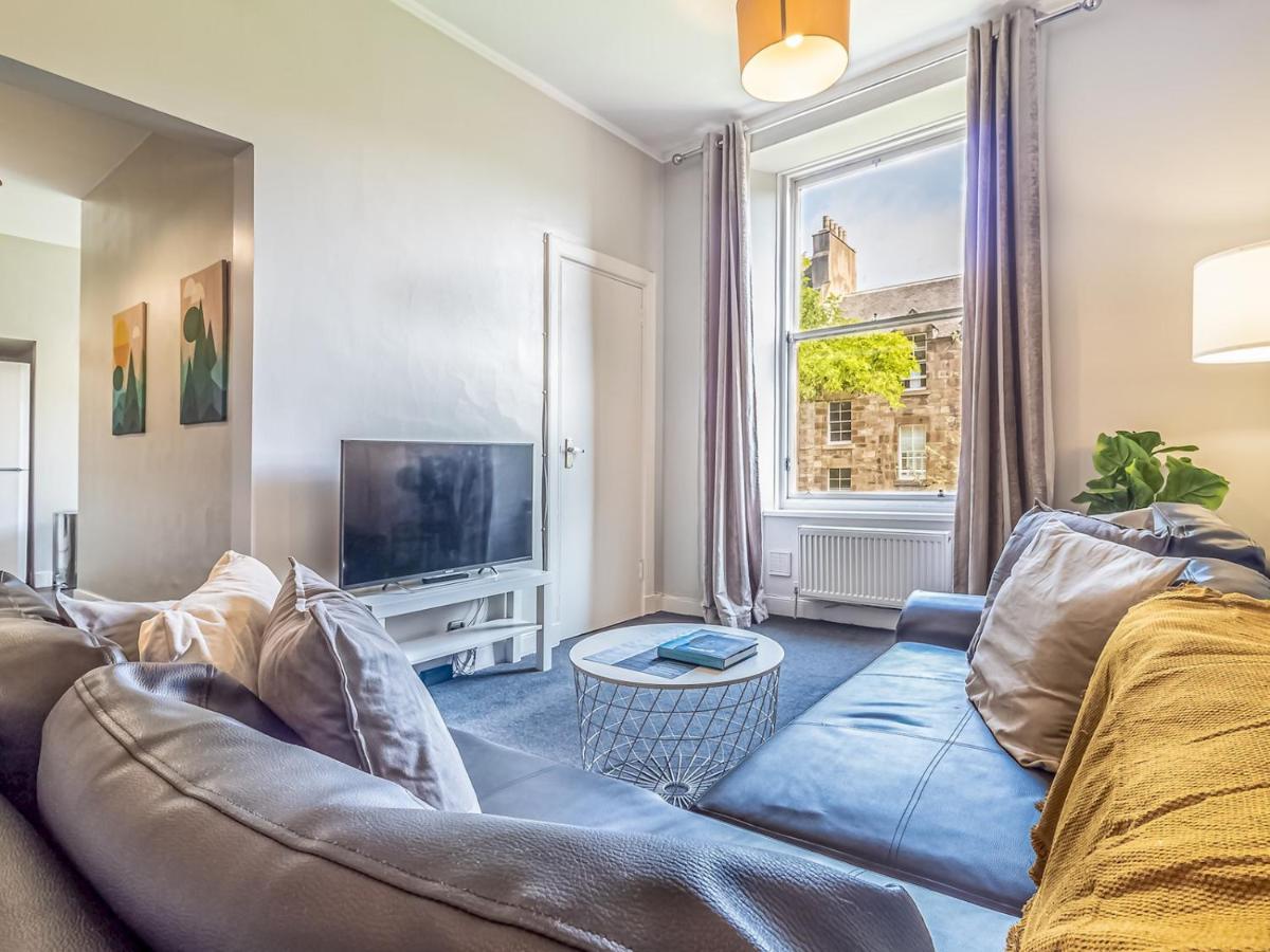 Pass The Keys Spacious And Homely Flat On The Royal Mile إدنبرة المظهر الخارجي الصورة