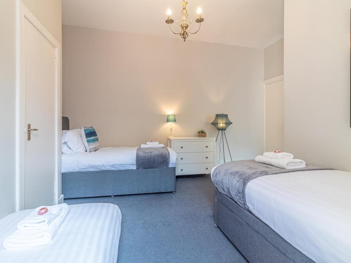 Pass The Keys Spacious And Homely Flat On The Royal Mile إدنبرة المظهر الخارجي الصورة