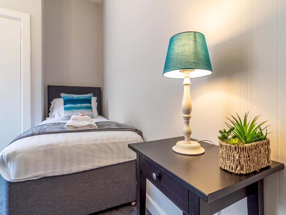 Pass The Keys Spacious And Homely Flat On The Royal Mile إدنبرة المظهر الخارجي الصورة