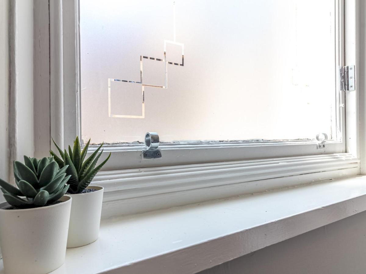 Pass The Keys Spacious And Homely Flat On The Royal Mile إدنبرة المظهر الخارجي الصورة