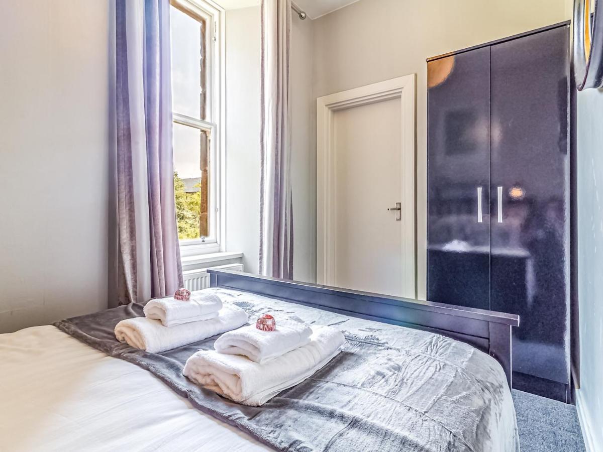 Pass The Keys Spacious And Homely Flat On The Royal Mile إدنبرة المظهر الخارجي الصورة